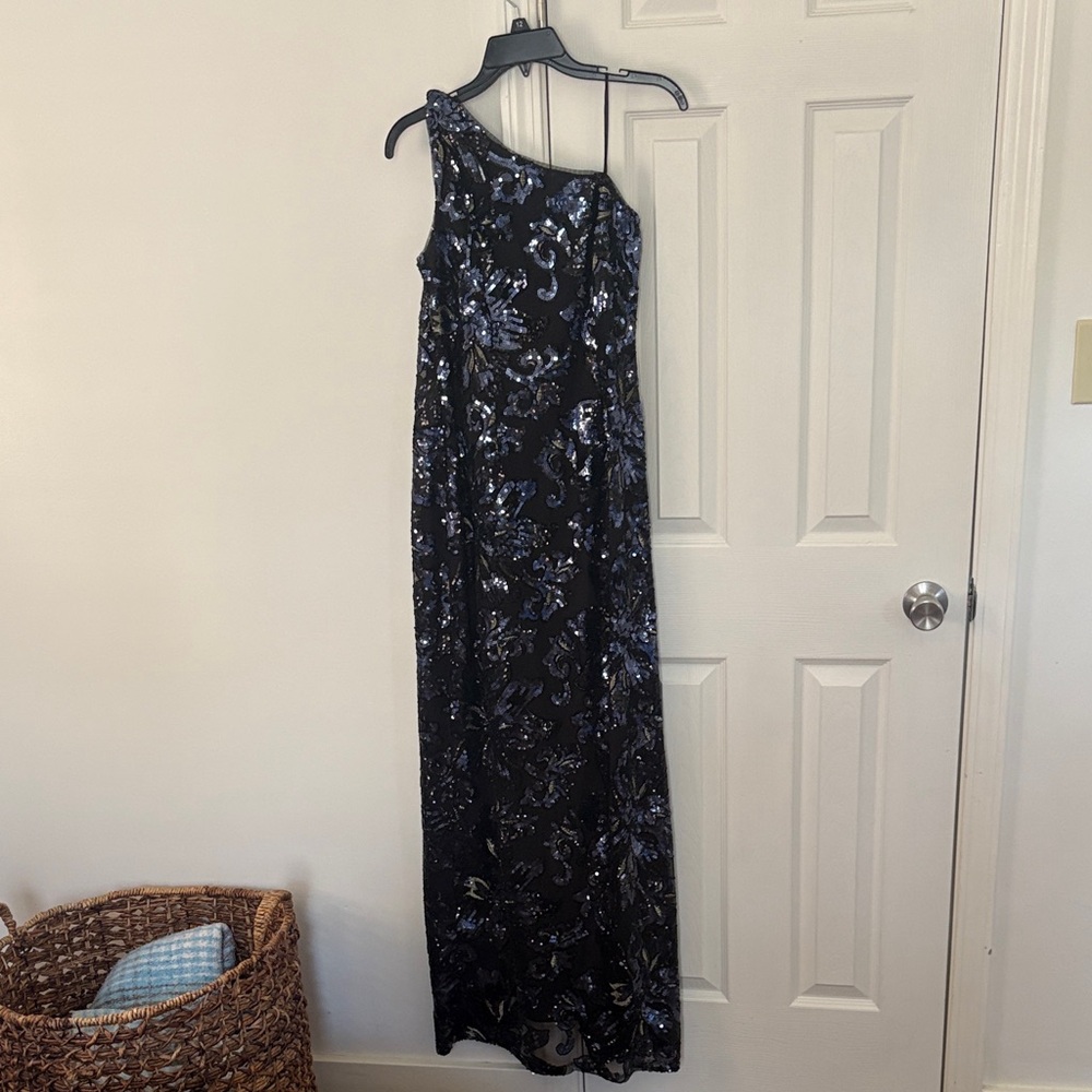 Elegant One Shoulder Black and Blue Dress